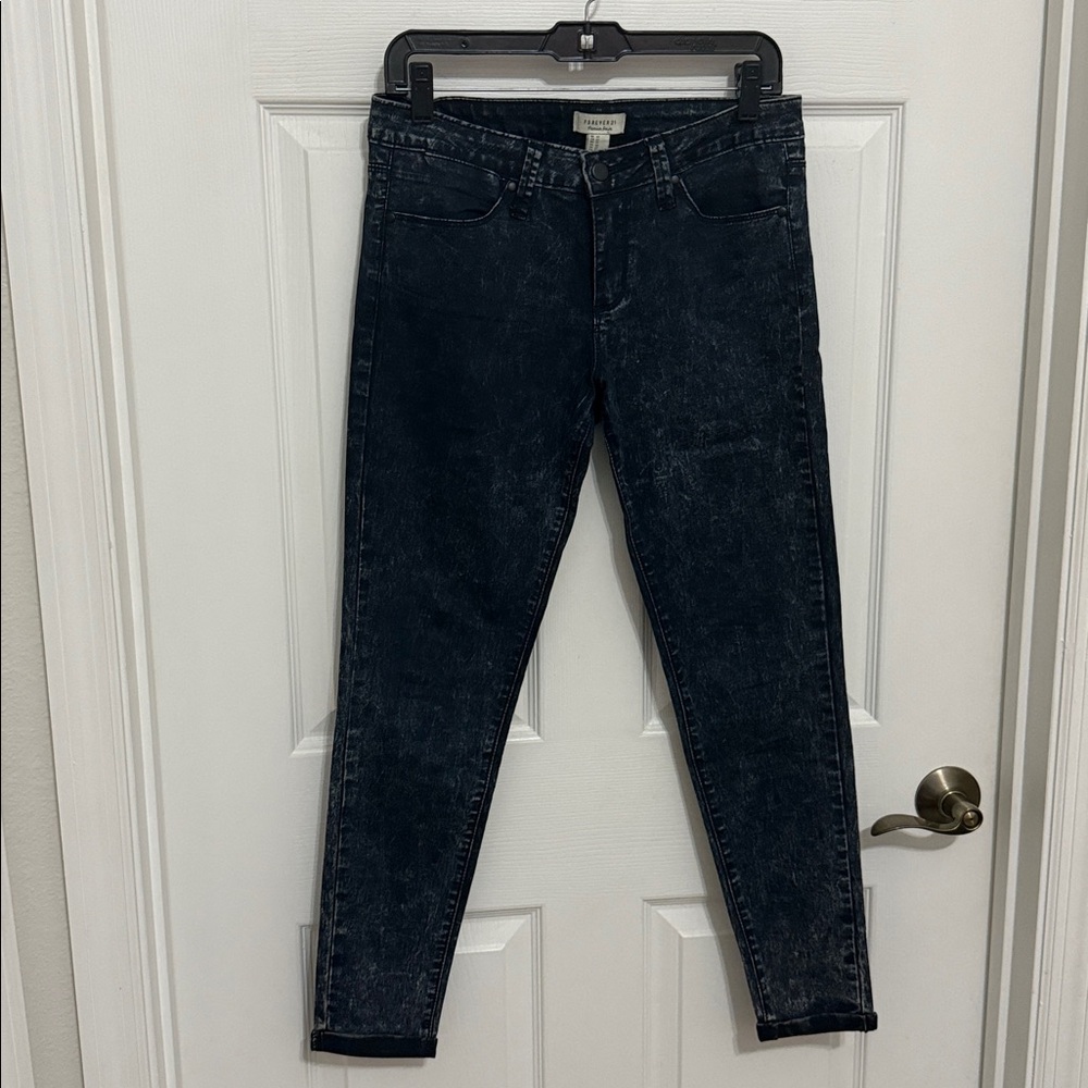 Forever 21 Dark Wash Denim skinny pants
